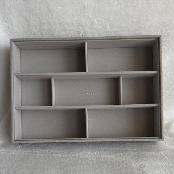 Stackers Supersize Deep 7-Section Organizer Tray in Taupe - Picture 1 of 2